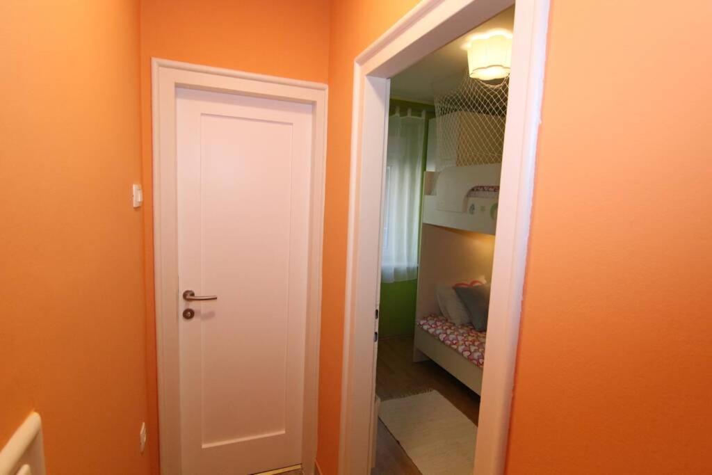 Fast Friend - Cozy Apartment In The Center With Private Garage Rijeka Eksteriør bilde
