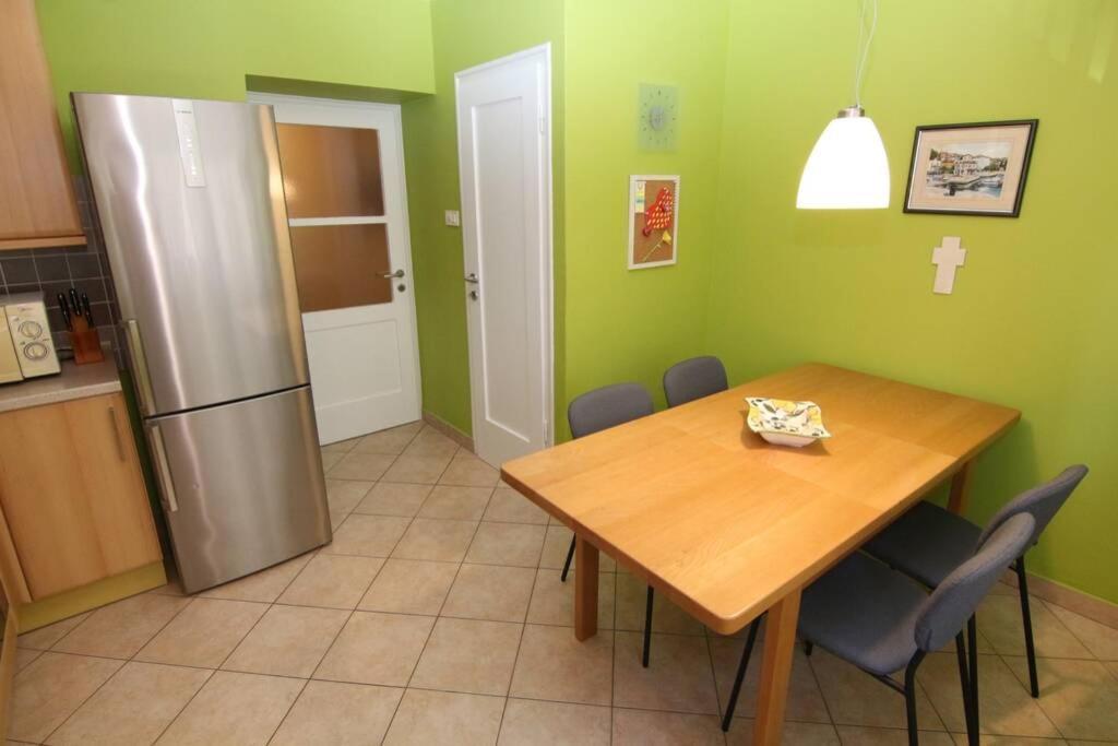 Fast Friend - Cozy Apartment In The Center With Private Garage Rijeka Eksteriør bilde